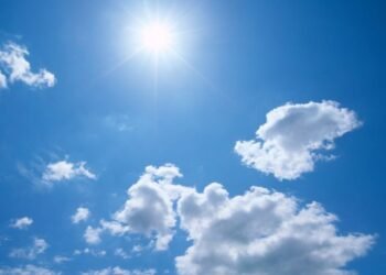 Día soleado con máxima de 42°C y baja probabilidad de lluvia