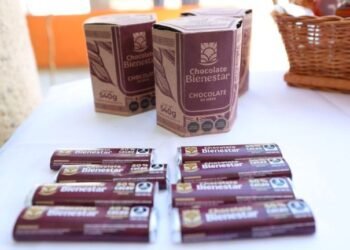El Gobierno lanza chocolate saludable que apoya a sembradores de Chiapas y Tabasco