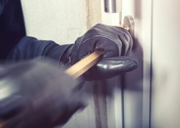 Aprueban ley que permite defender tu casa sin consecuencias legales