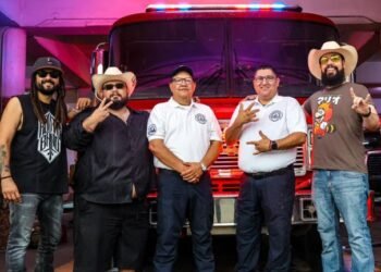 Nunca Jamás graba videoclip en instalaciones de Bomberos de Cajeme