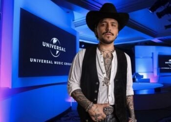 Juez dice no a amparo de Christian Nodal en juicio con Universal Music