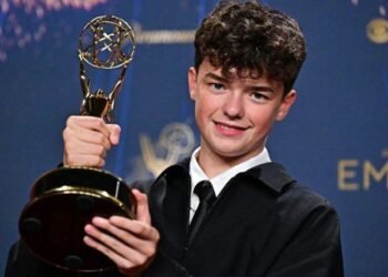 Los Premios Emmy 2025 coronan a lo mejor de la televisión con ‘The Studio’ y ‘Adolescencia’ como grandes triunfadoras