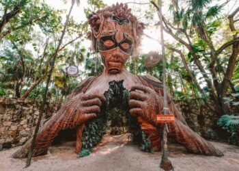 Tulum enfrenta su peor crisis turística: calles vacías, precios altos y comerciantes piden disculpas al turismo mexicano