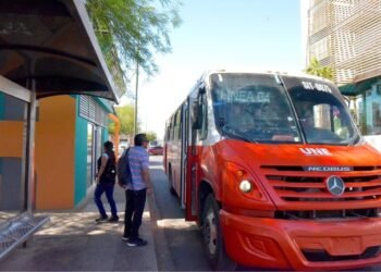 Detectan 54 camiones del transporte público con fallas eléctricas y mecánicas