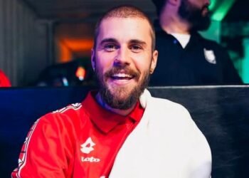 Justin Bieber muestra su lado más mexicano al unirse a una banda sinaloense