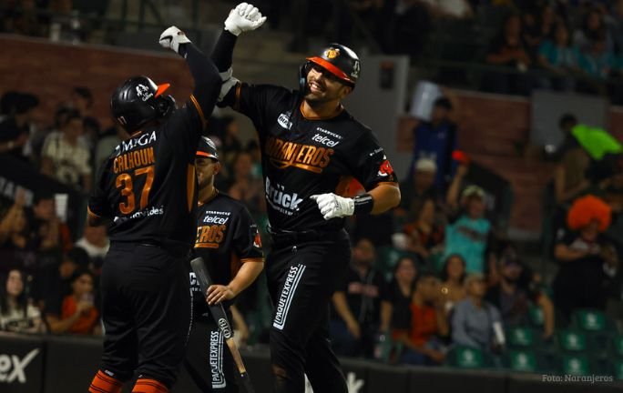 Naranjeros rugen en el Valenzuela: grand slam de Darick Hall asegura la serie Naranjeros rugen en el Valenzuela: grand slam de Darick Hall asegura la serie