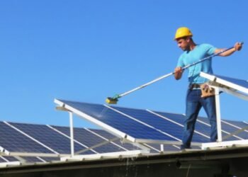 Empresas sonorenses apuestan por paneles solares para reducir hasta 99% sus costos de energía Empresas sonorenses apuestan por paneles solares para reducir hasta 99% sus costos de energía