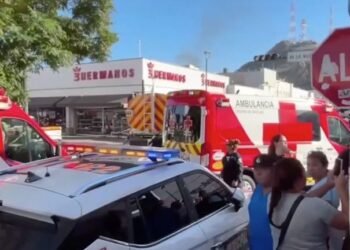 Tres personas permanecen hospitalizadas tras incendio