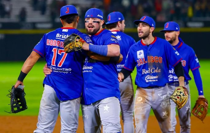 Charros elimina a Naranjeros y avanza a semifinales tras dramático triunfo 2-1 Charros elimina a Naranjeros y avanza a semifinales tras dramático triunfo 2-1