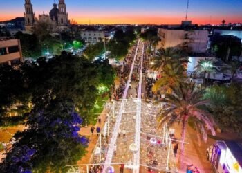 Hermosillo rompe récord con la Rosca de Reyes más grande de su historia