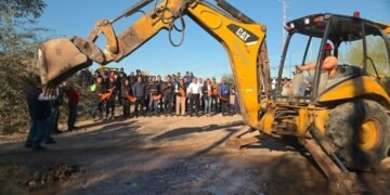 Inicia pavimentación de la calle de las Galaxias con inversión de 1.8 millones de pesos