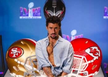 Jugadores de la NFL se dividen por elección de Bad Bunny para el medio tiempo
