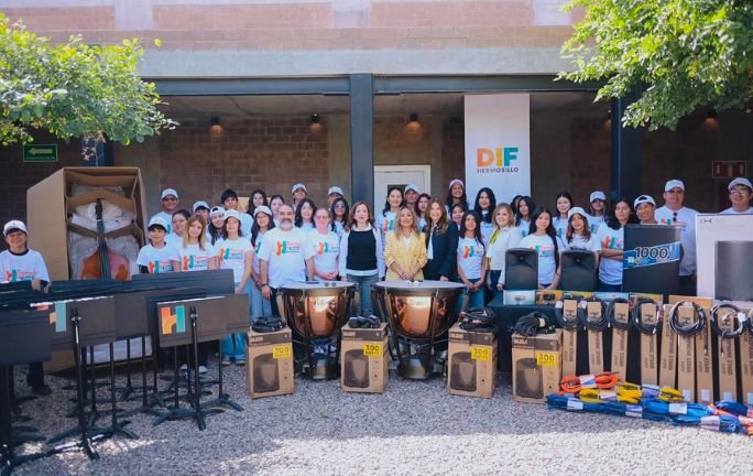 Orquesta Infantil y Juvenil de DIF Hermosillo recibe 150 instrumentos gracias a donativos ciudadanos Orquesta Infantil y Juvenil de DIF Hermosillo recibe 150 instrumentos gracias a donativos ciudadanos
