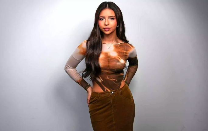 Ángela Aguilar responde a críticas en pleno concierto: “Al cabo funada ya estoy, qué importa” Ángela Aguilar responde a críticas en pleno concierto: “Al cabo funada ya estoy, qué importa”