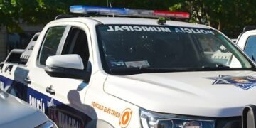 Tres alumnos son detenidos tras activar botella con químicos en secundaria de Hermosillo