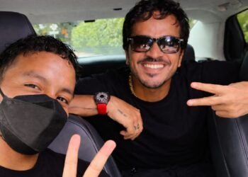 El de “Despacito” sorprende en un viaje de aplicación y se vuelve viral 😳🚗 El de “Despacito” sorprende en un viaje de aplicación y se vuelve viral 😳🚗