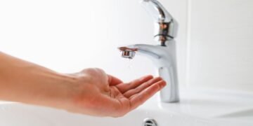 Falla en tubería deja sin agua a varias colonias de Hermosillo