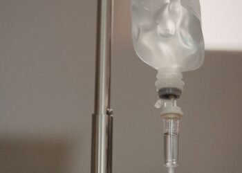 Brindan atención psicológica a afectados por sueros vitaminados