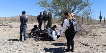 Panteón clandestino en Sonoyta: hallan más de 30 restos humanos en fosas del desierto