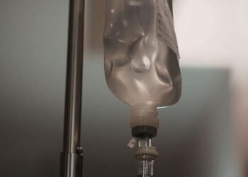 Inicia audiencia contra médico investigado por muertes tras aplicación de sueros