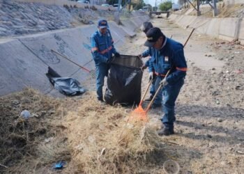 Ayuntamiento avanza en limpieza de canales previo a lluvias
