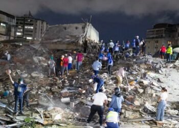 Sube a 920 la cifra de fallecidos por los terremotos en Venezuela