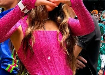 La señal “Illuminati”, ¿Belinda envió un mensaje oculto en el Mundial?