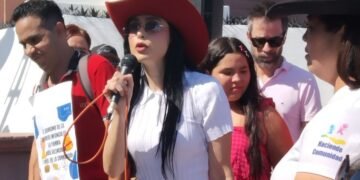 Lupita Villalobos respalda movilización por la educación inicial en Hermosillo