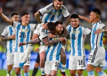 ¿Argentina ha sido favorecida por la FIFA? La polémica que enciende las redes