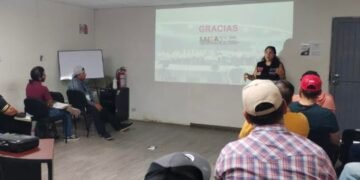 Más de mil 500 operadores de transporte reciben capacitación para proteger a mujeres