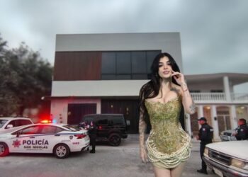 Sujetos armados asaltan la casa de Karely Ruiz en Nuevo León
