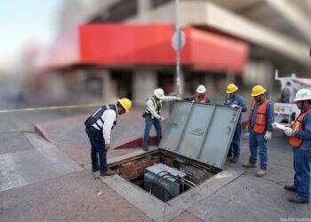 Falla en red subterránea de CFE provoca estruendo y apagón en el Centro de Hermosillo Falla en red subterránea de CFE provoca estruendo y apagón en el Centro de Hermosillo