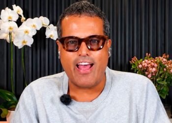 Aldo Rendón rompe en llanto y expresa su deseo de abandonar La Casa de los Famosos México