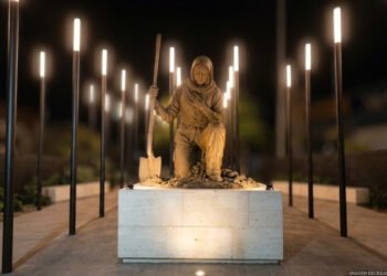 Inauguran en Hermosillo la Plaza de las Buscadoras en memoria de las víctimas de desaparición forzada Inauguran en Hermosillo la Plaza de las Buscadoras en memoria de las víctimas de desaparición forzada