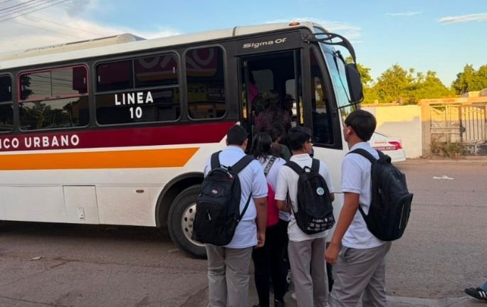 Más de mil unidades apoyan el regreso a clases Más de mil unidades apoyan el regreso a clases