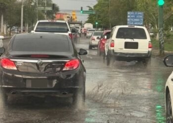 La lluvia se resiste a despedirse de Hermosillo