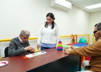 DIF Sonora ofrece talleres para personas con discapacidad visual