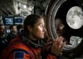 Christina Koch relata su experiencia como la primera mujer en orbitar la Luna