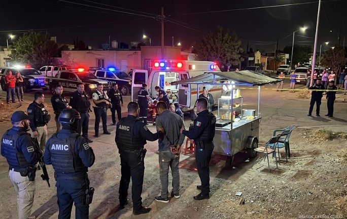 Detienen en Hermosillo a sujeto acusado de violación tras arrojar aceite hirviendo a agentes ministeriales Detienen en Hermosillo a sujeto acusado de violación tras arrojar aceite hirviendo a agentes ministeriales