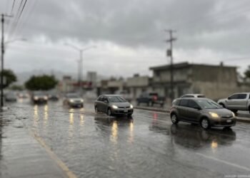 ¡ALERTA VIAL EN HERMOSILLO! Tormentas azotan la capital y zonas costeras: prevén segunda ronda de aguaceros y riesgo de granizo este viernes
